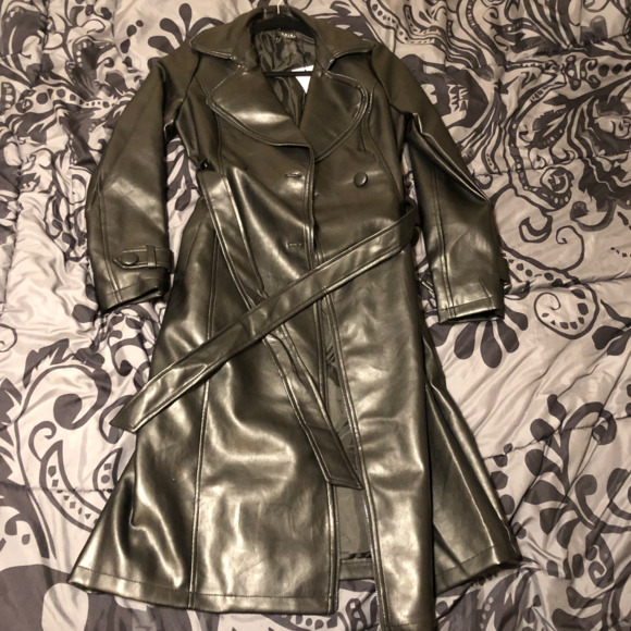 SANDO ZIPPER TRIM TRENCH IN BLACK - S NWT - Picture 1 of 1